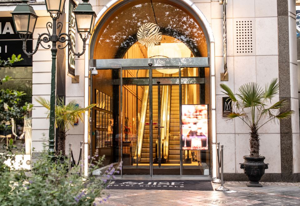 Le Louise Hotel Brussels - MGallery Collection